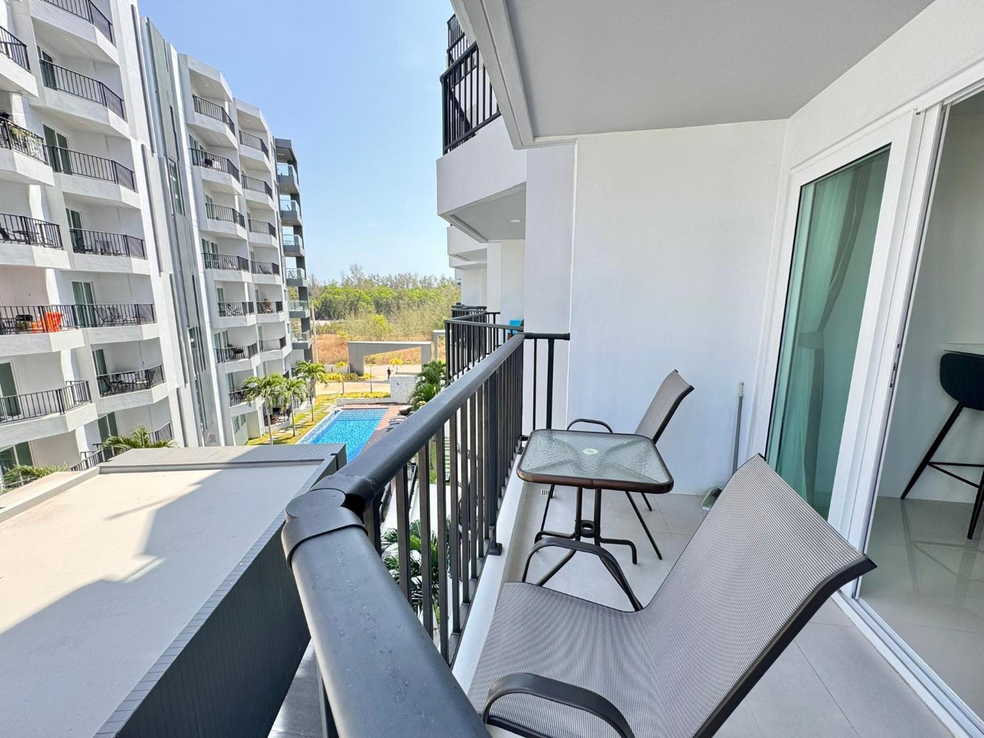 Mantra Beach Condominium Suite - Mae Phim Ban Tha Fat Экстерьер фото